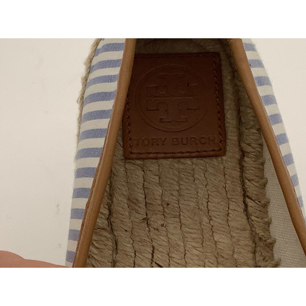 EUC Tory Burch Flats Size 7 Crab Shell Woven Bottom Blue White Stripes Preppy - Picture 3 of 6